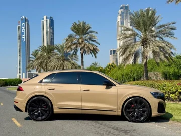 AUDI Q8 S LINE 2025