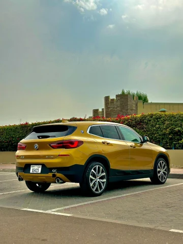 BMW X2