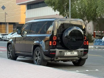 Range Rover Defender 2026