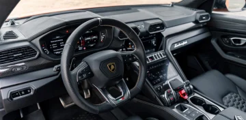 Lamborghini Urus Pearl Capsule