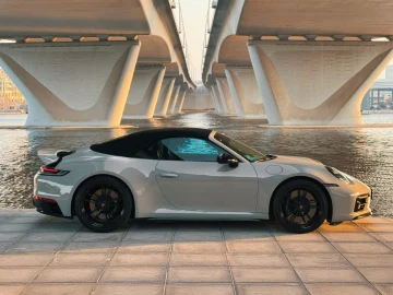 Porsche Carrera GTS