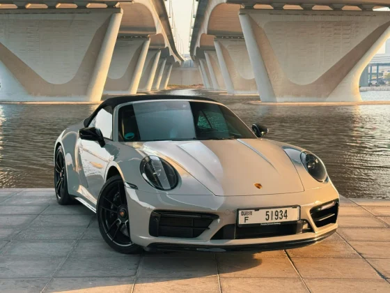 Porsche Carrera GTS