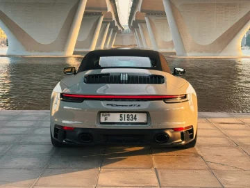 Porsche Carrera GTS