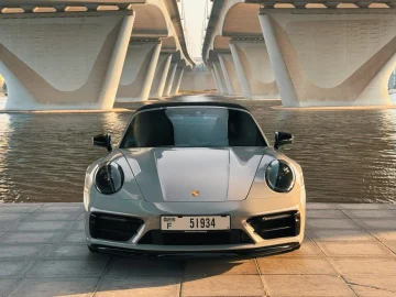 Porsche Carrera GTS