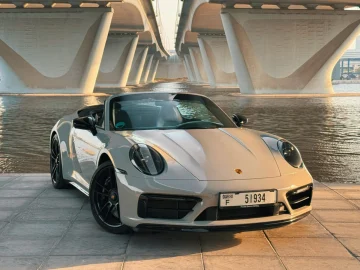 Porsche Carrera GTS