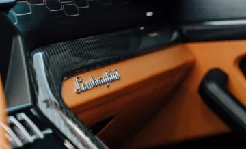 Lamborghini Urus (Mansory Kit)
