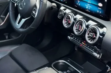 Mercedes Benz CLA 250