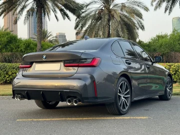 BMW 330e