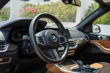 BMW X5 (Black)