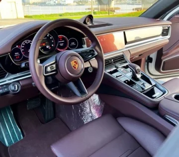 Porsche Panamera 2023