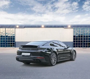 Porsche Panamera 2024