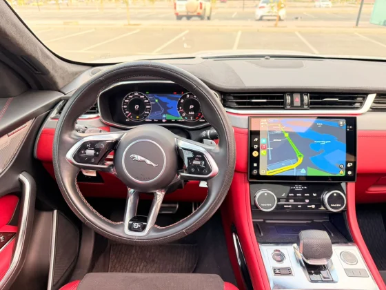 Jaguar F-PACE SVR 2024